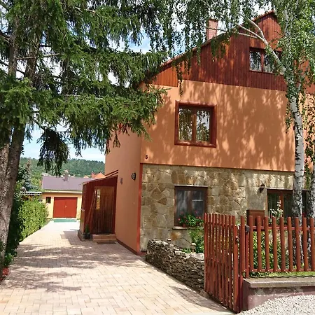 Rita Apartman *