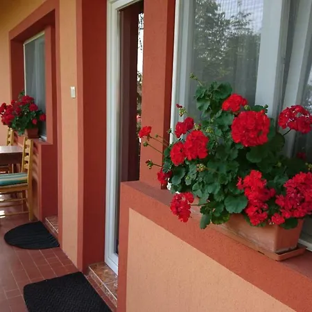 Rita Apartman *